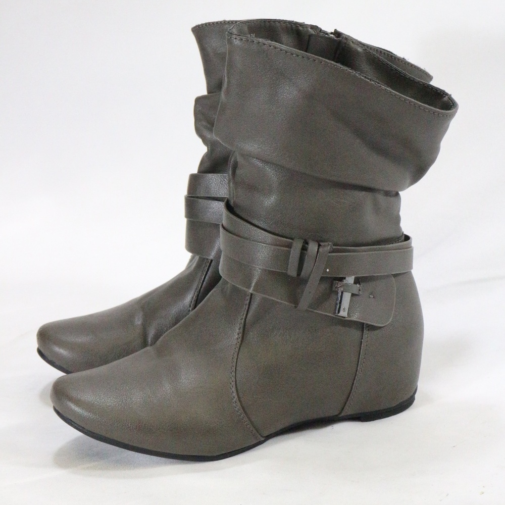 DE BLOSSOM COLLECTION Amar Slouch Ankle Bootie Sz 6
